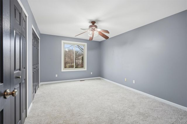 42739 Pond View Drive, Sterling Heights, MI 48314