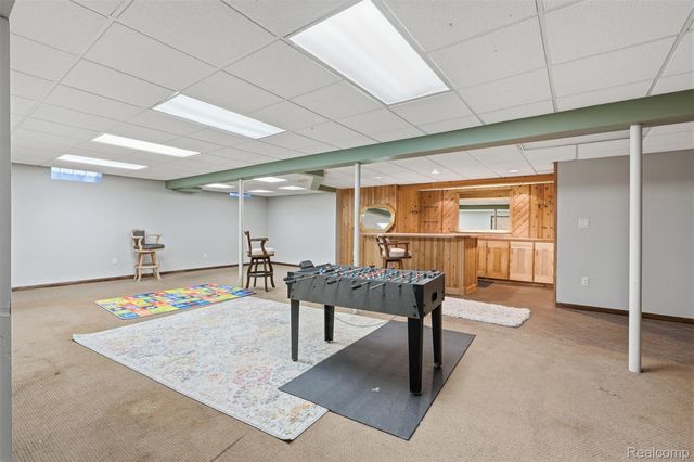 42739 Pond View Drive, Sterling Heights, MI 48314