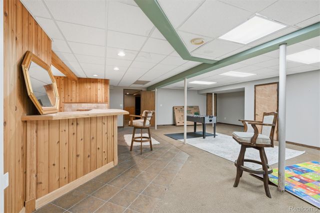 42739 Pond View Drive, Sterling Heights, MI 48314