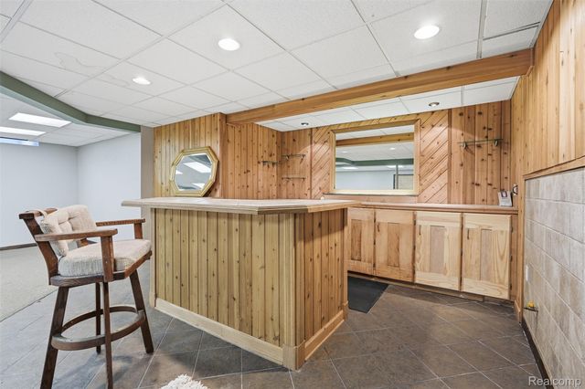 42739 Pond View Drive, Sterling Heights, MI 48314