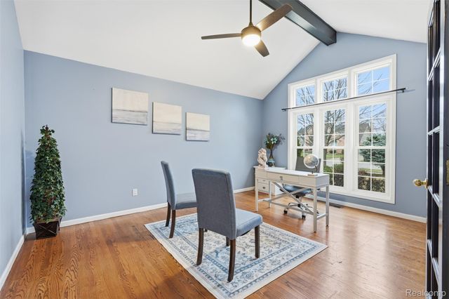 42739 Pond View Drive, Sterling Heights, MI 48314