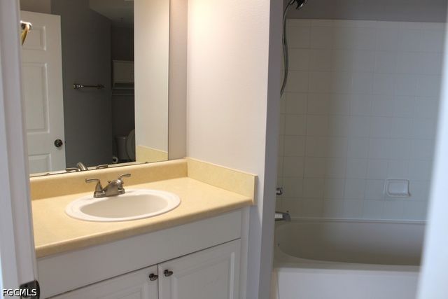 15605 Ocean Walk CIR 303, Fort Myers, FL 33908