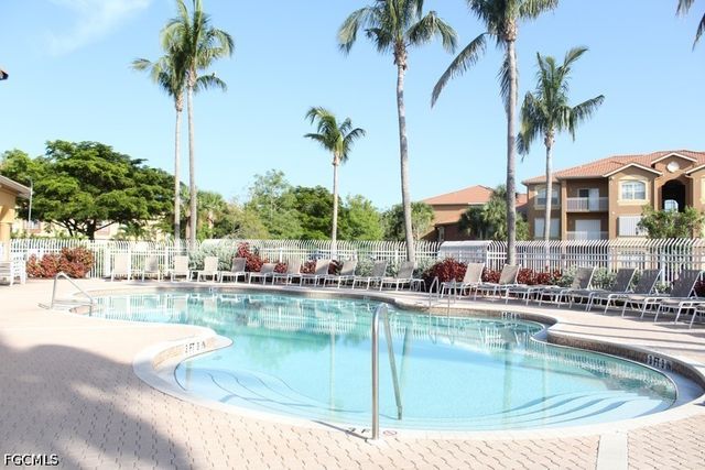 15605 Ocean Walk CIR 303, Fort Myers, FL 33908