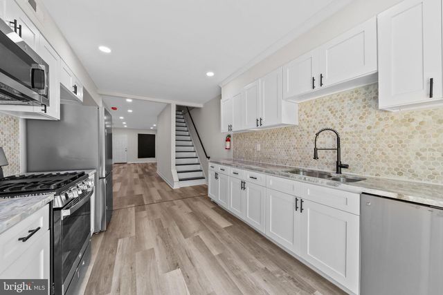 516 COLUMBUS RD, Burlington, NJ 08016