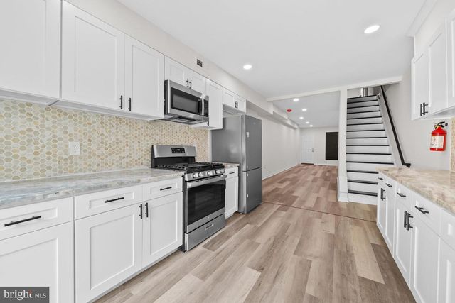 516 COLUMBUS RD, Burlington, NJ 08016