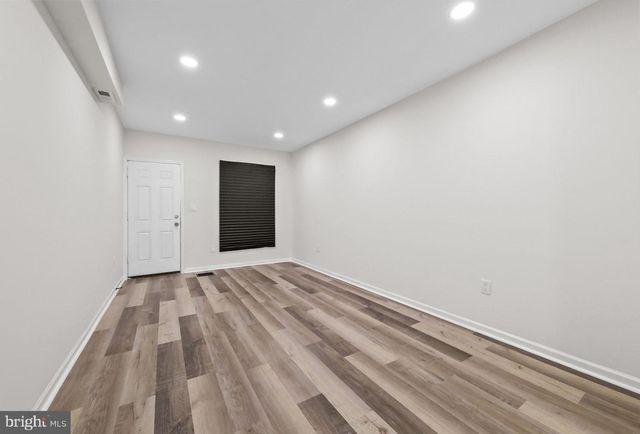 516 COLUMBUS RD, Burlington, NJ 08016