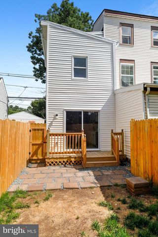 516 COLUMBUS RD, Burlington, NJ 08016