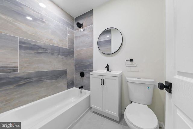 516 COLUMBUS RD, Burlington, NJ 08016