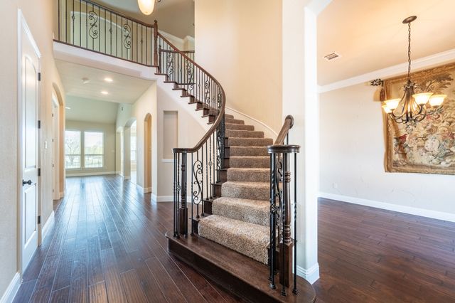 613 Southwestern Drive, Rockwall, TX 75087