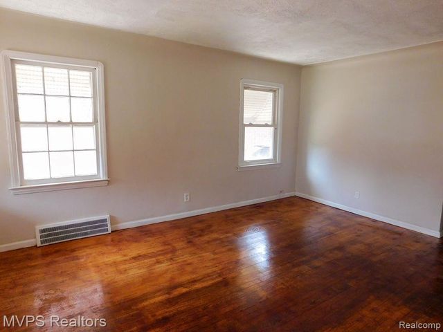 18961 Teppert Street, Detroit, MI 48234
