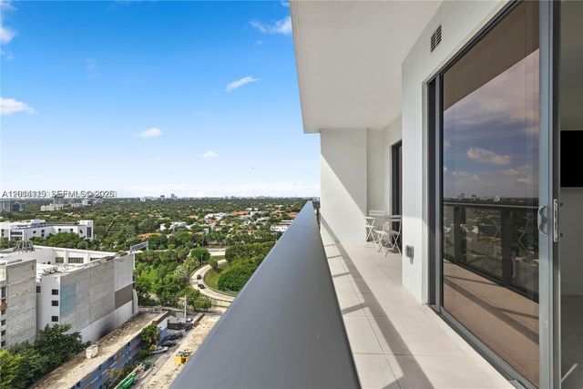 239 SW 9th St 1502, Miami, FL 33130
