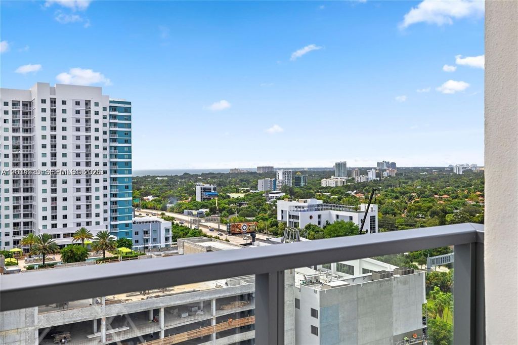 239 SW 9th St 1502, Miami, FL 33130