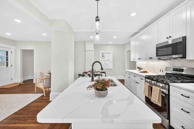 2416 E 37th Street, Minneapolis, MN 55406