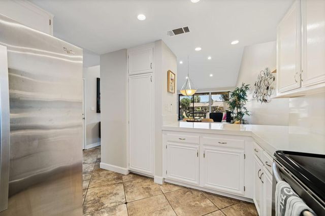 186 Gran Via, Palm Desert, CA 92260