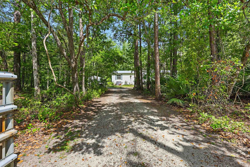 9700 W Deep Creek Blvd, Hastings, FL 32145