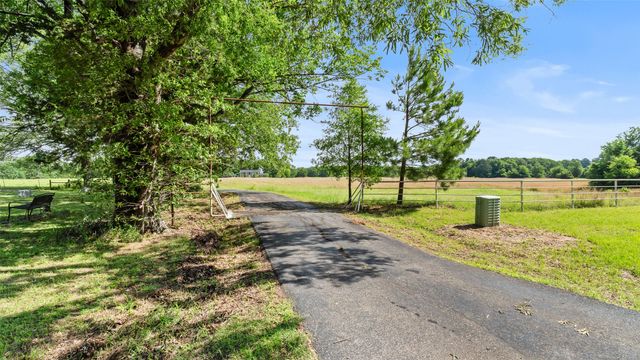 6128 Fm 1840, New Boston, TX 75570