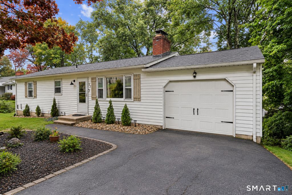 17 Albion Street, Naugatuck, CT 06770