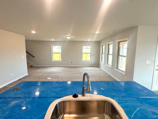 27911 Chalmers Circle, Harvest, AL 35749