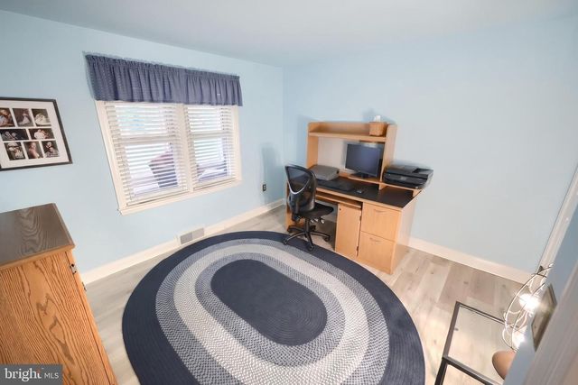 256 N MAIN ST, Manchester, PA 17345