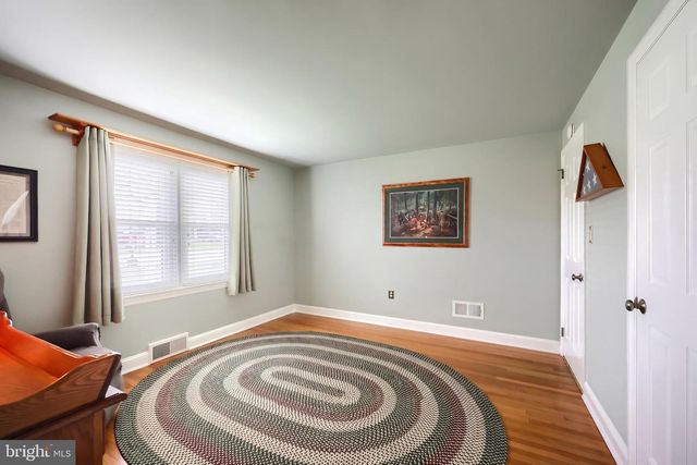 256 N MAIN ST, Manchester, PA 17345