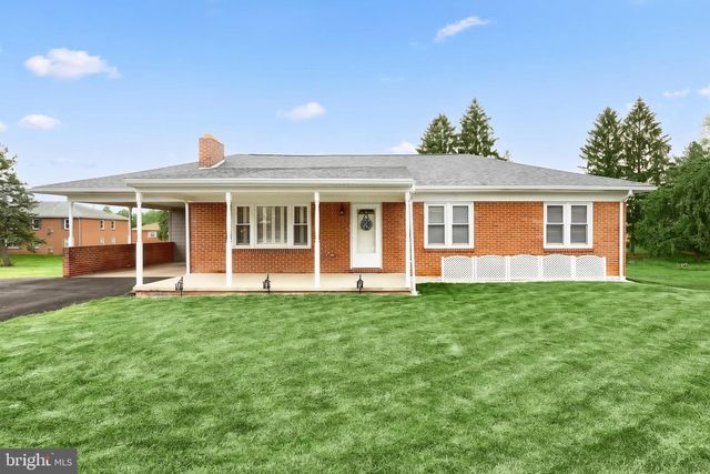 256 N MAIN ST, Manchester, PA 17345