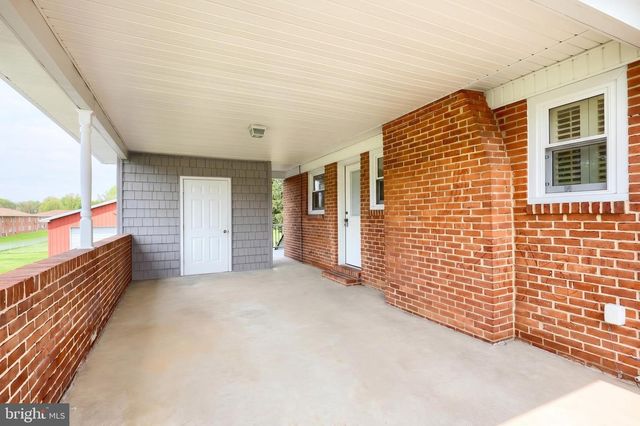 256 N MAIN ST, Manchester, PA 17345