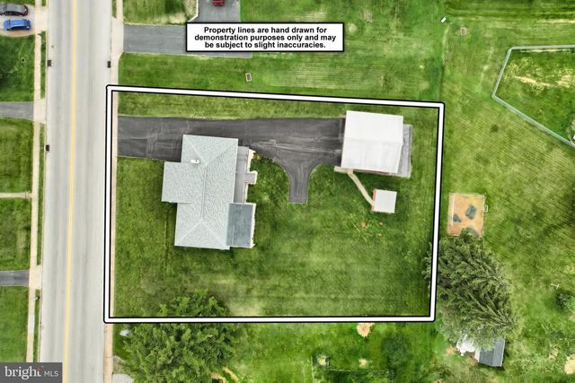 256 N MAIN ST, Manchester, PA 17345
