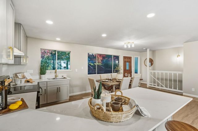 3128 Verde Robles Dr, Camino, CA 95709