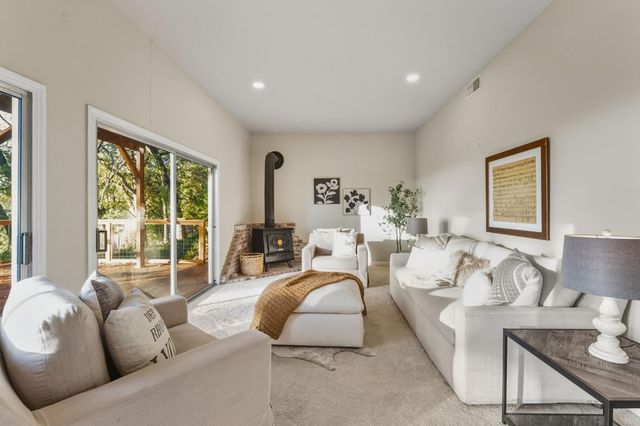 3128 Verde Robles Dr, Camino, CA 95709