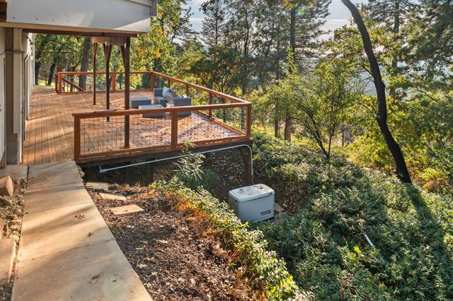 3128 Verde Robles Dr, Camino, CA 95709