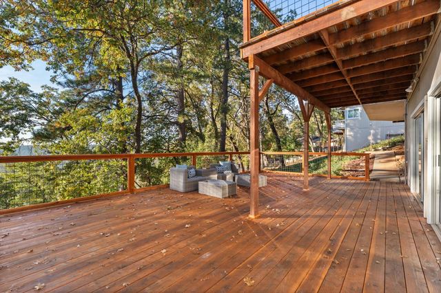 3128 Verde Robles Dr, Camino, CA 95709