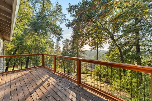 3128 Verde Robles Dr, Camino, CA 95709