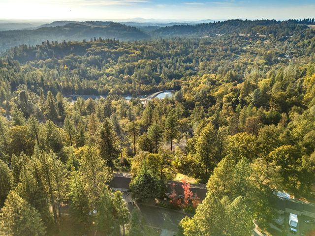 3128 Verde Robles Dr, Camino, CA 95709