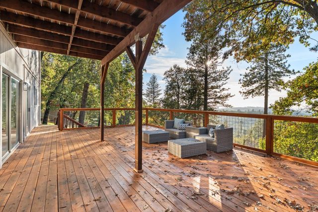 3128 Verde Robles Dr, Camino, CA 95709