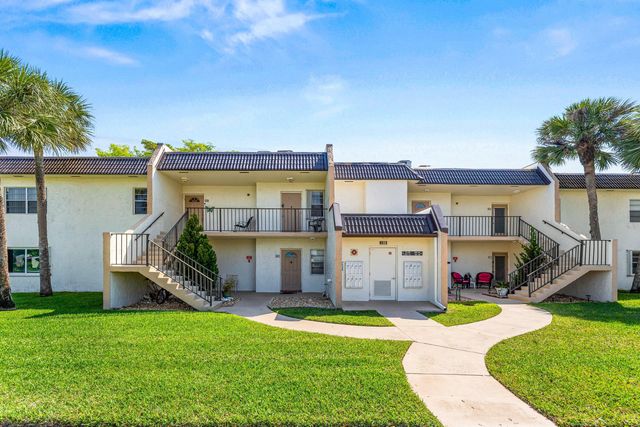 130 Lake Meryl Drive 228, West Palm Beach, FL 33411