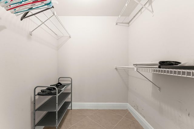 130 Lake Meryl Drive 228, West Palm Beach, FL 33411