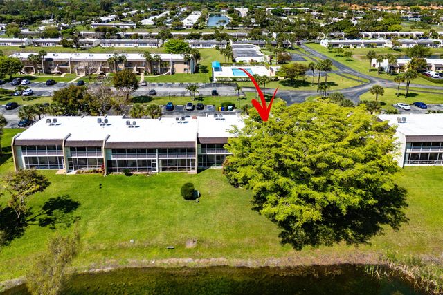 130 Lake Meryl Drive 228, West Palm Beach, FL 33411