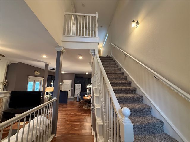 551 N Tennyson Lane, Fayetteville, AR 72704