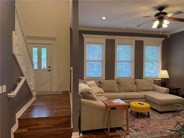 551 N Tennyson Lane, Fayetteville, AR 72704