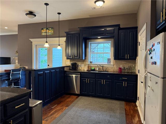 551 N Tennyson Lane, Fayetteville, AR 72704