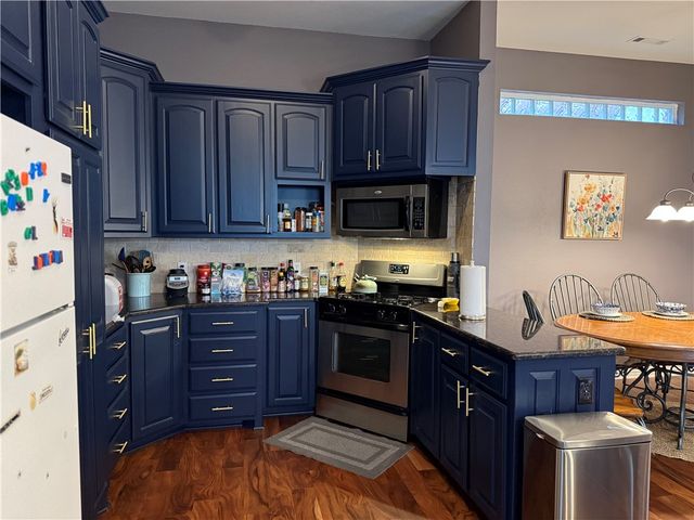 551 N Tennyson Lane, Fayetteville, AR 72704