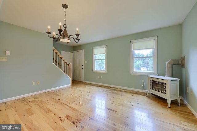 303 PARKWOOD DR, Lancaster, PA 17603