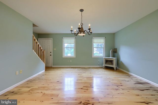 303 PARKWOOD DR, Lancaster, PA 17603