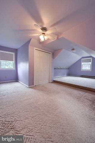303 PARKWOOD DR, Lancaster, PA 17603