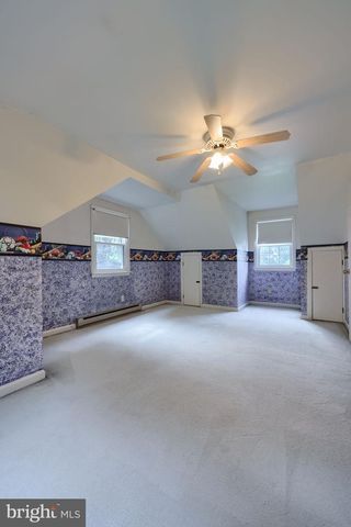 303 PARKWOOD DR, Lancaster, PA 17603