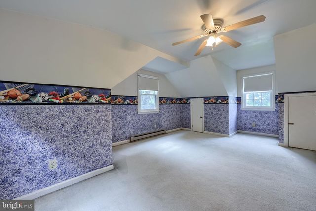 303 PARKWOOD DR, Lancaster, PA 17603