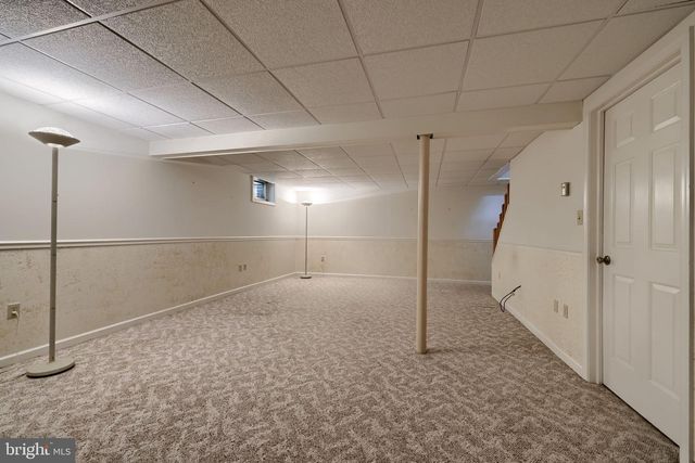 303 PARKWOOD DR, Lancaster, PA 17603