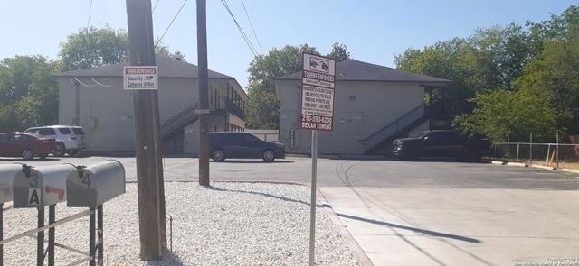 926 Drury Ln Apt 4, San Antonio, TX 78221
