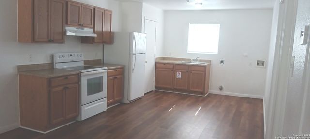 926 Drury Ln Apt 4, San Antonio, TX 78221