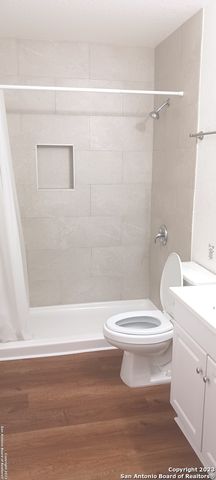 926 Drury Ln Apt 4, San Antonio, TX 78221